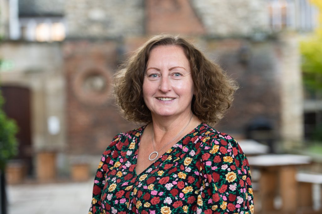 Gillian's profile photo by John Cairns