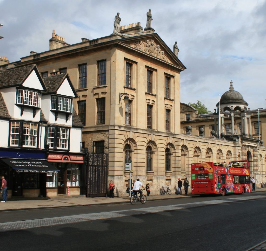 Projected image of what the new Lodge gates will look like from the High Street.