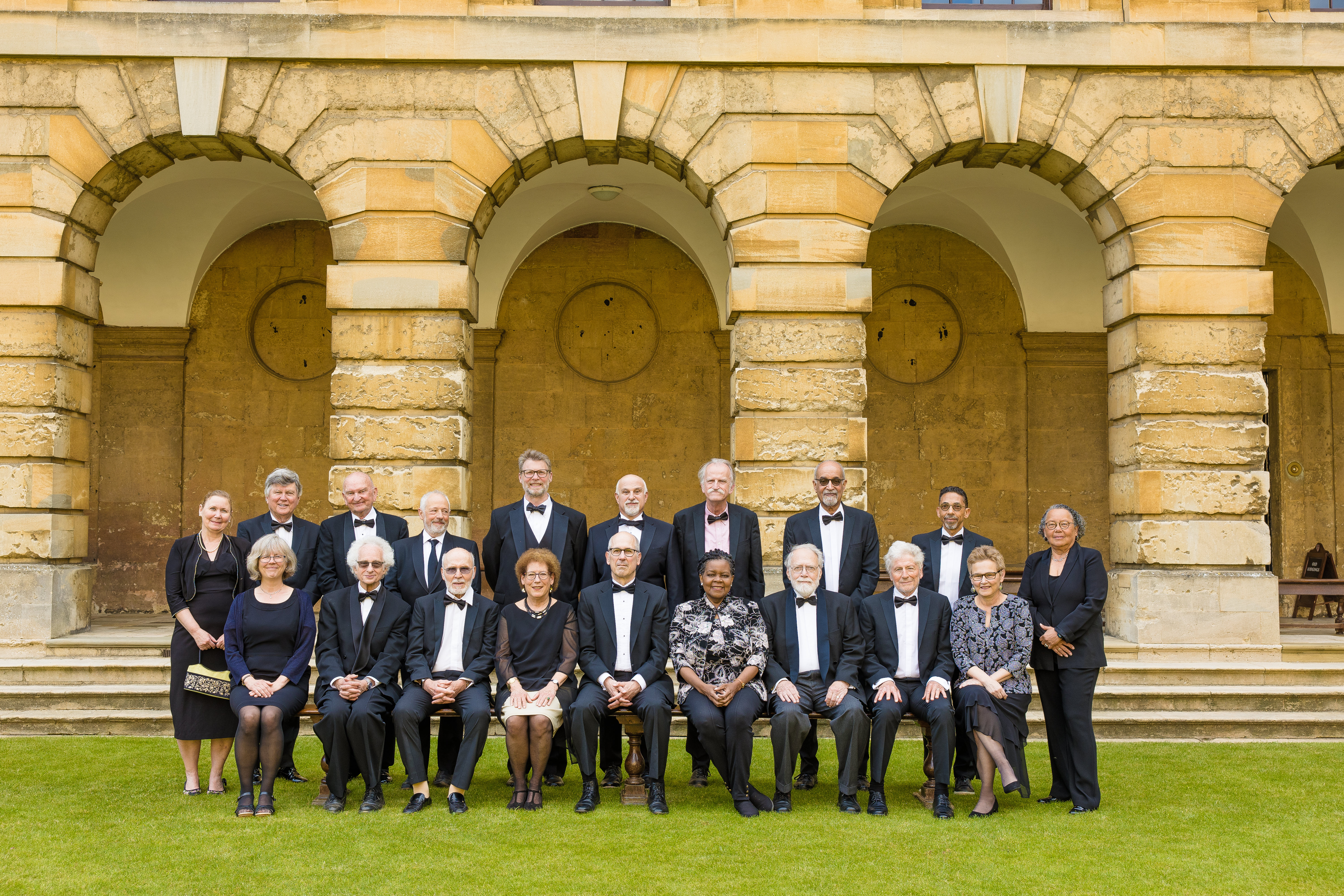 Group shot of former Harmsworth Professors at the Centenary celebrations of the Harmsworth Professorship