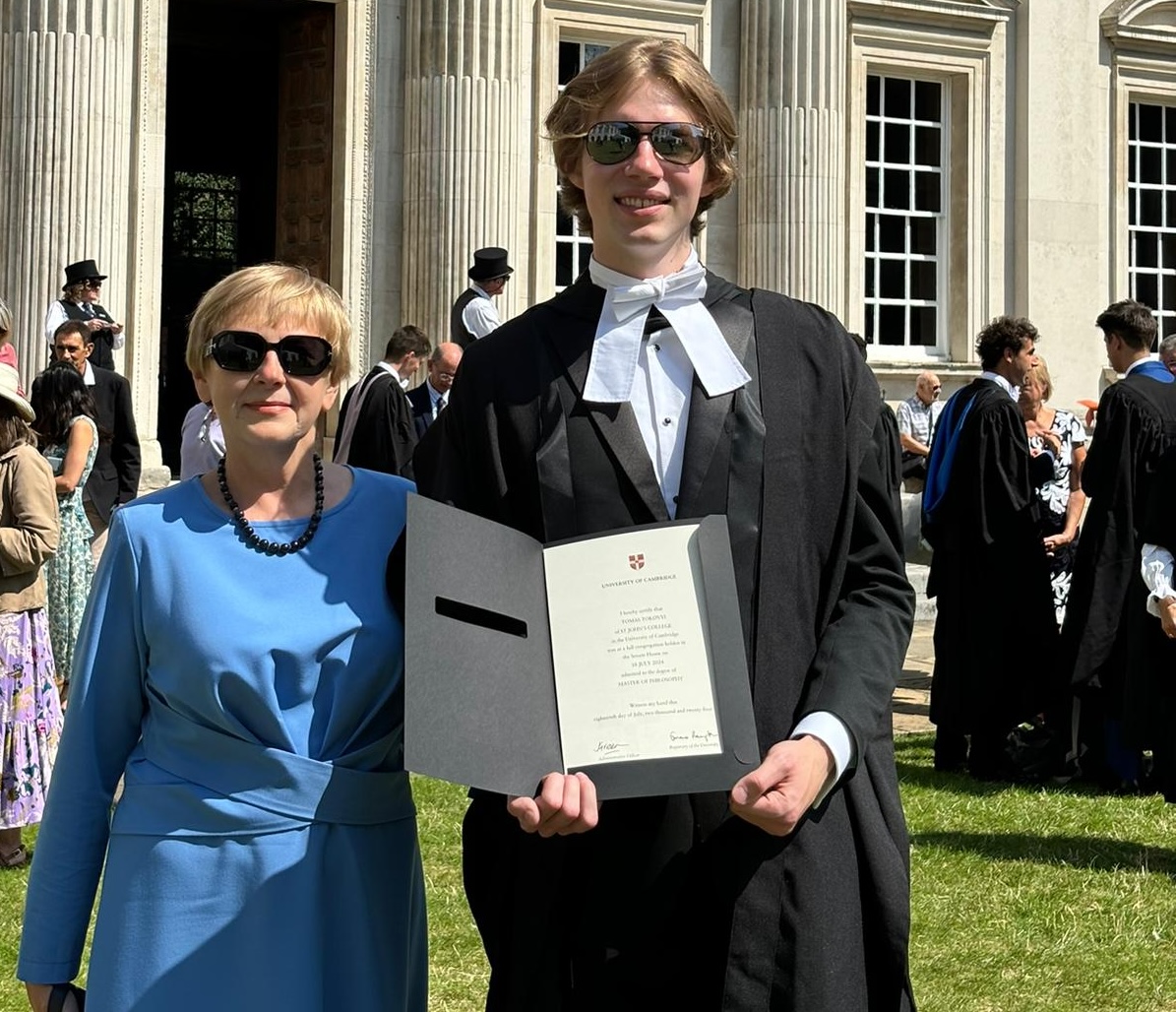 Tom Tokovyi pictured with his mum on graduation day