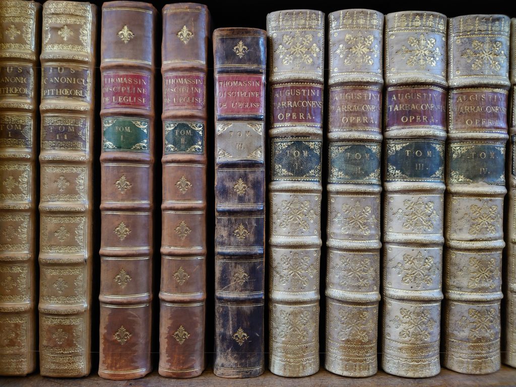 Wealthier patrons tended to have their books bound in handsome matching sets with lots of gilded decoration, though efforts to make all the volumes match could have mixed results…